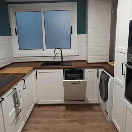 Apartamento Bien Comunicado Y Tranquilo Apartment *